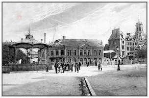 Kiosque place de la Porte de Rouen_005